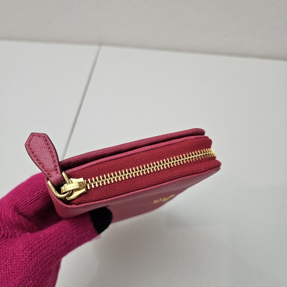 Prada wallet - Picture 6 of 16